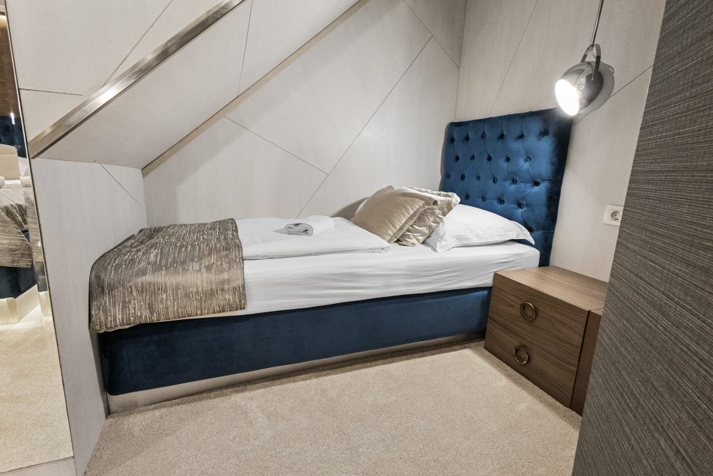 68. BELLA Triple stateroom - Lower deck